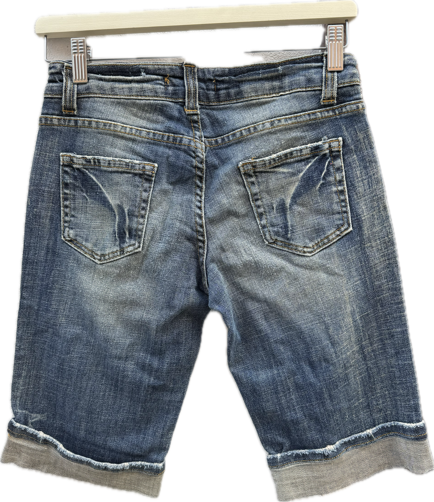 Bermuda jeans girl